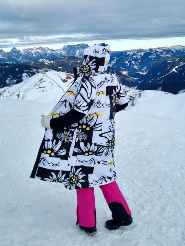 Long quilted vest - Alpine edelweiss