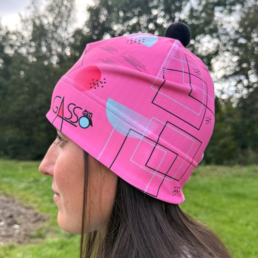 Sportovní čepice - Geometrická (růžová)
